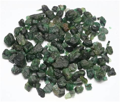 rough emerald price per gram.